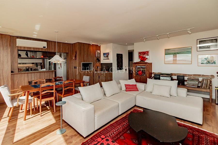 Apto 3 D, 3 Su�tes, Elevador e  3 vagas de garagem. 10