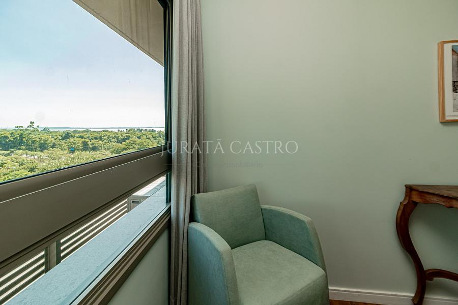 Apto 3 D, 3 Su�tes, Elevador e  3 vagas de garagem. 44