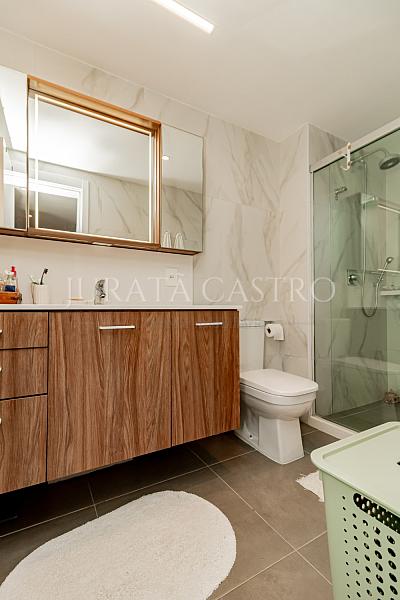 Apto 3 D, 3 Su�tes, Elevador e  3 vagas de garagem. 46
