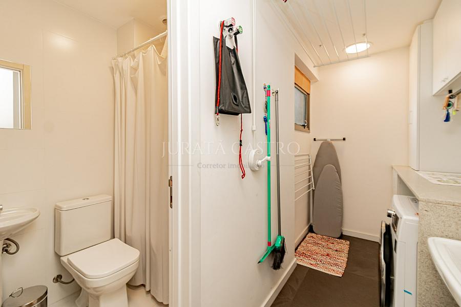 Apto 3 D, 3 Su�tes, Elevador e  3 vagas de garagem. 49