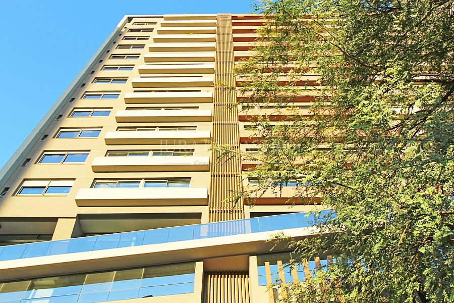 Apto 3 D, 3 Su�tes, Elevador e  3 vagas de garagem. 54