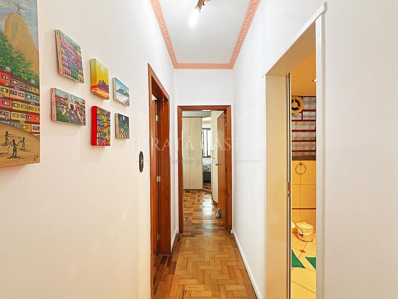 Apto 3 D, 1 su�te, t�rreo, sem vaga de garagem e com �tio. 9
