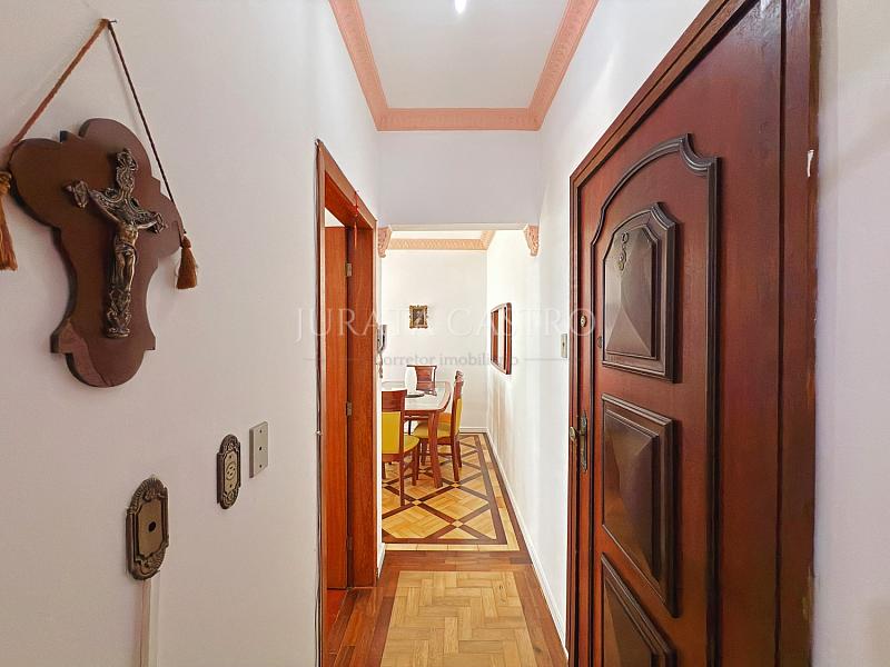 Apto 3 D, 1 su�te, t�rreo, sem vaga de garagem e com �tio. 6