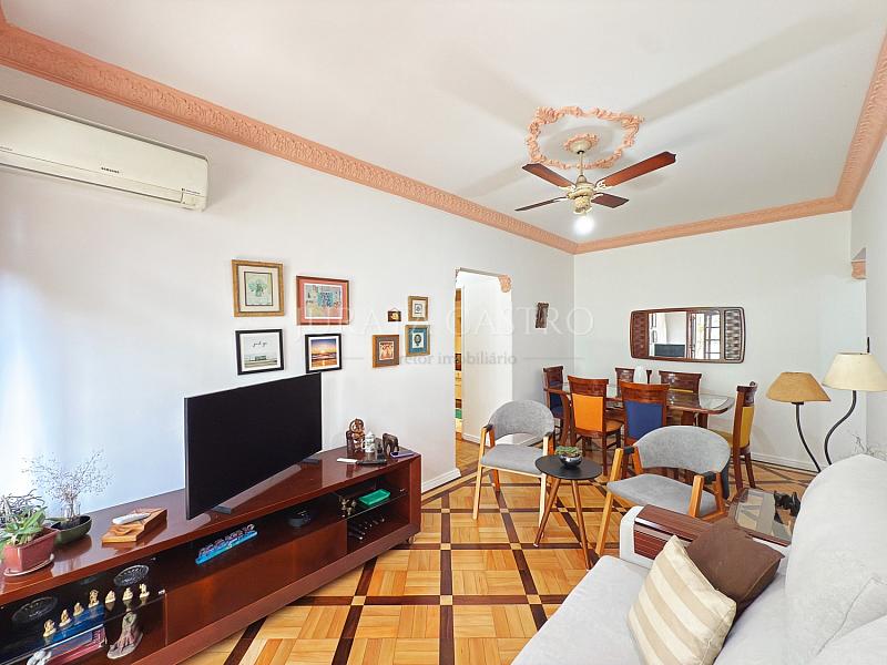 Apto 3 D, 1 su�te, t�rreo, sem vaga de garagem e com �tio. 5