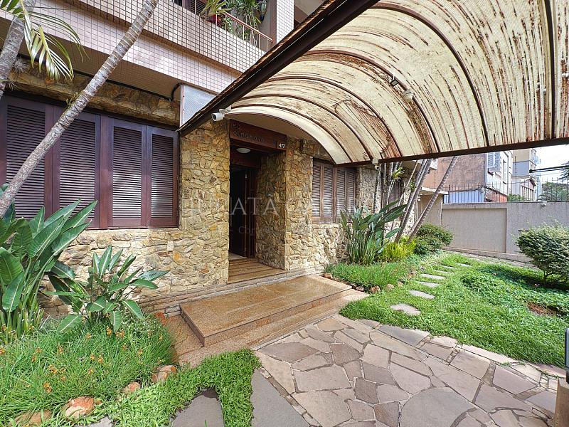 Apto 3 D, 1 su�te, t�rreo, sem vaga de garagem e com �tio. 38