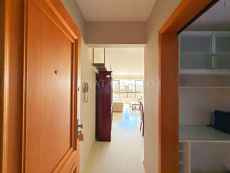 Apto 3 D, 1 Su�te, Elevador e vaga de garagem. 19