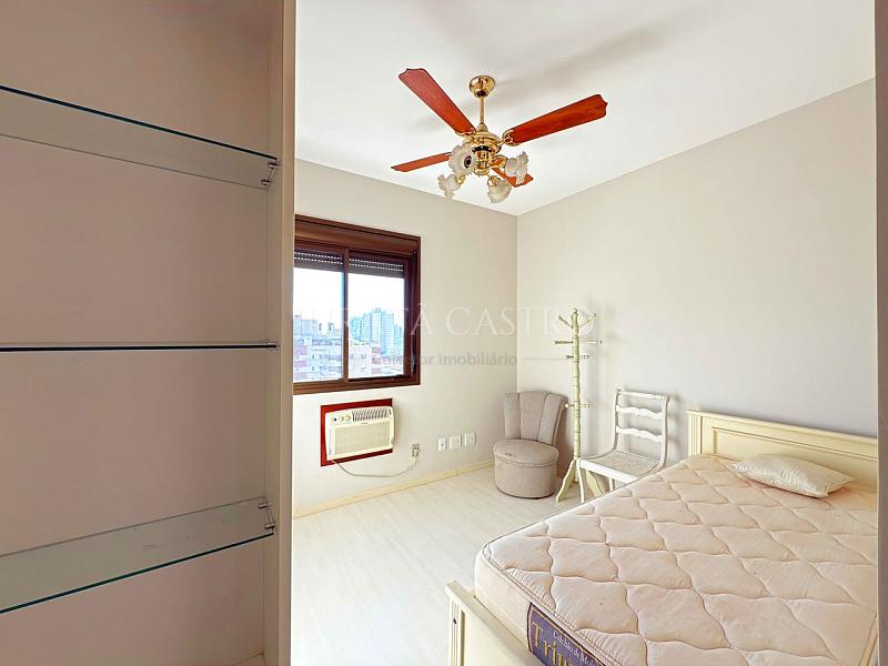 Apto 3 D, 1 Su�te, Elevador e vaga de garagem. 33