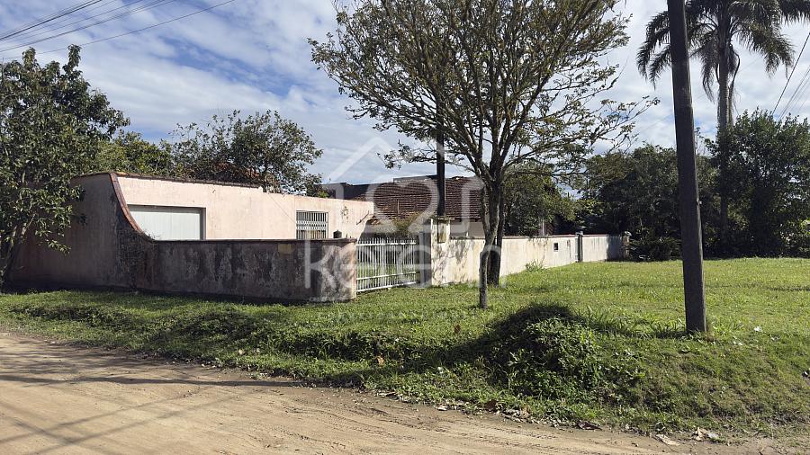 CASA RESIDENCIAL em S�o Francisco do Sul - SC, Ubatuba 4
