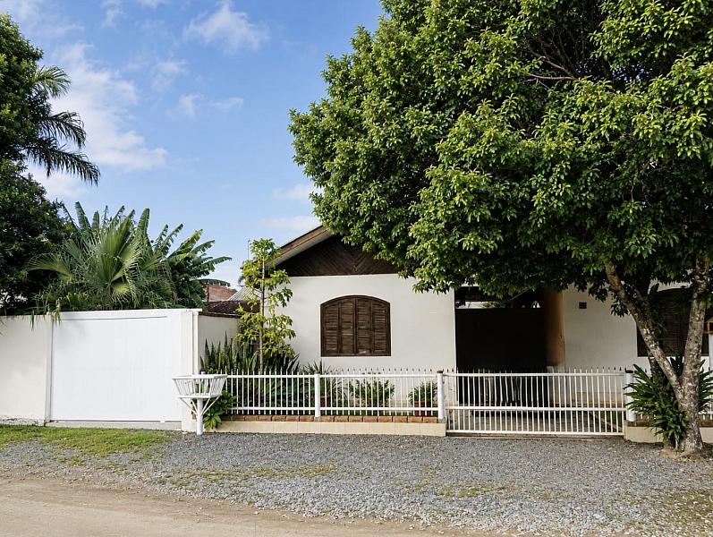 CASA RESIDENCIAL em S�o Francisco do Sul - SC, Ubatuba 1