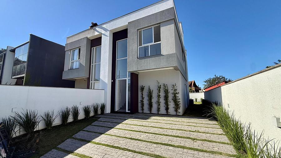CASA RESIDENCIAL em S�o Francisco do Sul - SC, Ubatuba 1