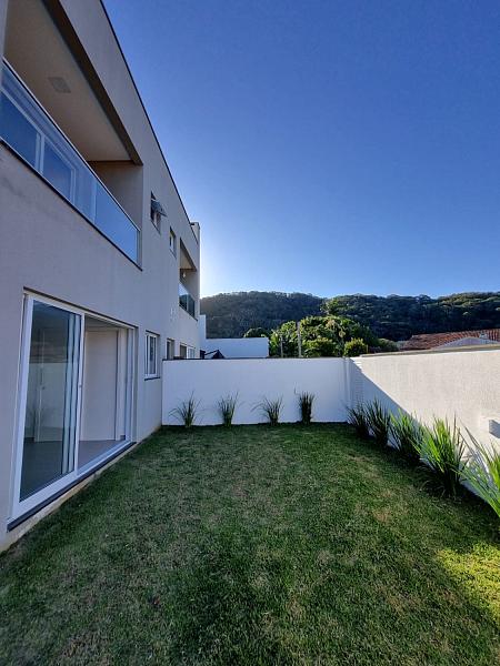 CASA RESIDENCIAL em S�o Francisco do Sul - SC, Ubatuba 8