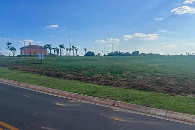 Terreno a Venda condominio Quinta do Lago (Esquina)