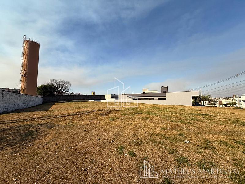 EXCELENTE TERRENO A VENDA COM METRAGEM EXCLUSIVA DE 644M2° — foto 4