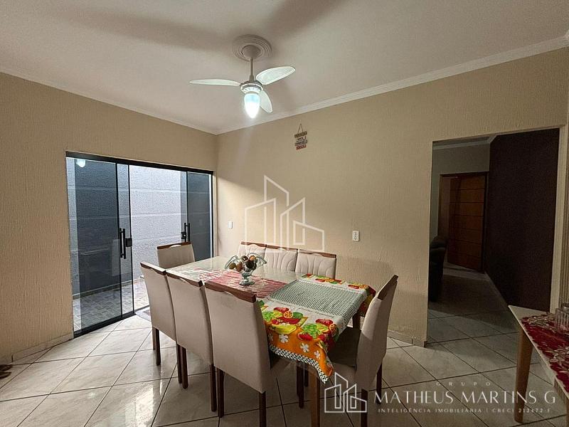 EXCELENTE CASA A VENDA  COM 3 DORMITORIOS — foto 4