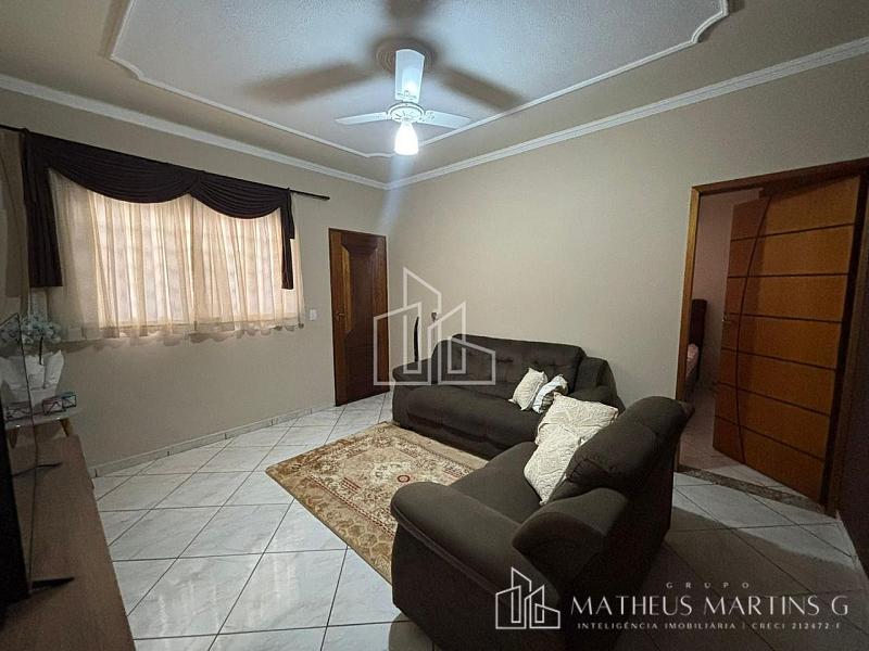 EXCELENTE CASA A VENDA  COM 3 DORMITORIOS — foto 7