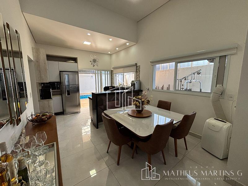 Belíssima casa com moveis planejados a venda  no Condomínio Guarujá📍 — foto 7