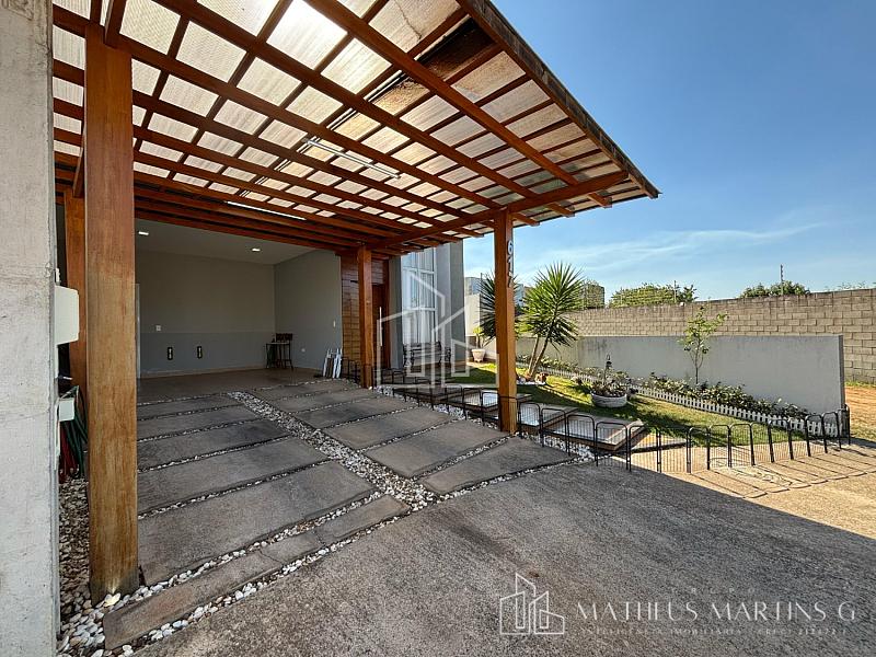 Belíssima casa com moveis planejados a venda  no Condomínio Guarujá📍 — foto 2