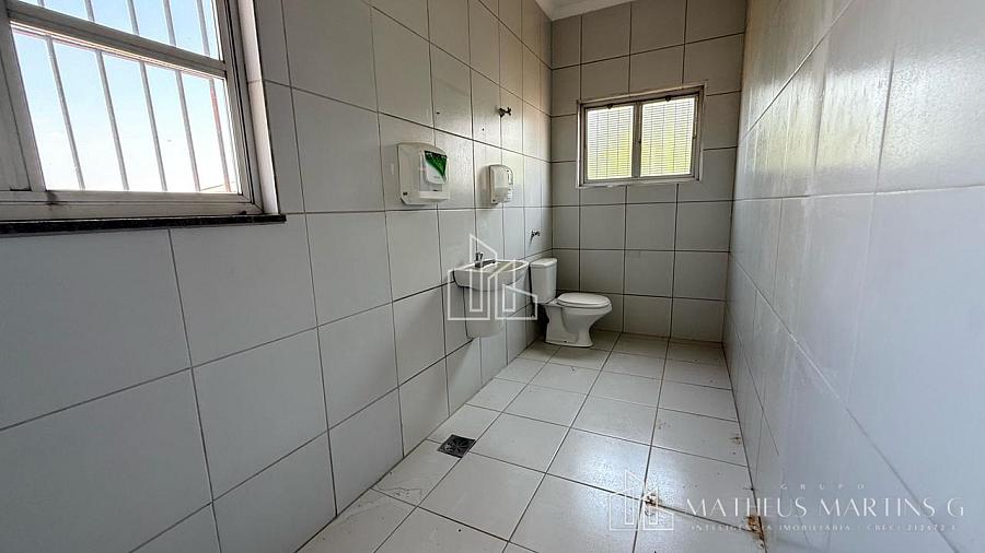 Prédio comercial no centro da cidade! — foto 11