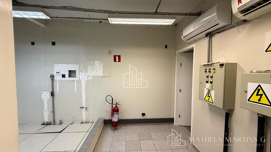 Prédio comercial no centro da cidade! — foto 22