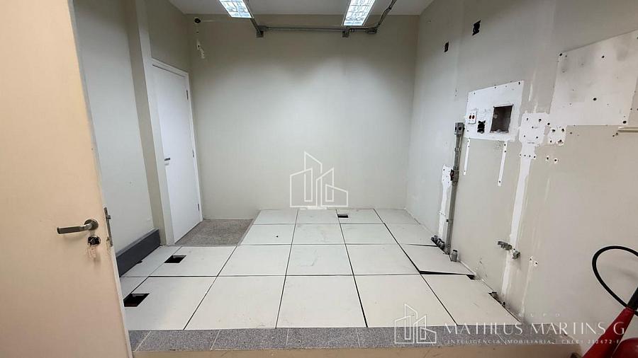 Prédio comercial no centro da cidade! — foto 25