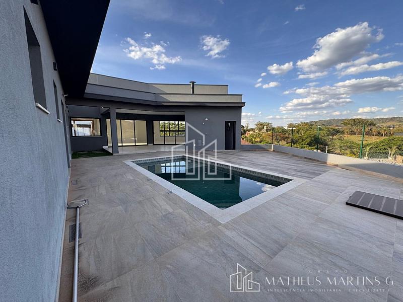 Linda Casa térrea com amplos ambientes integrados! — foto 21