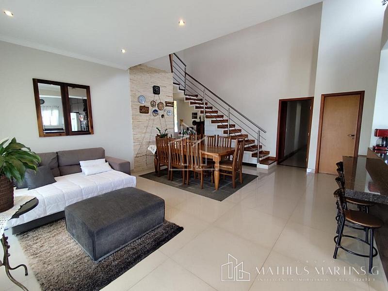 Uma casa que une a força da modernidade e o refinamento do rústico, trazendo a leveza do interior e a segurança que sua família precisa! — foto 6