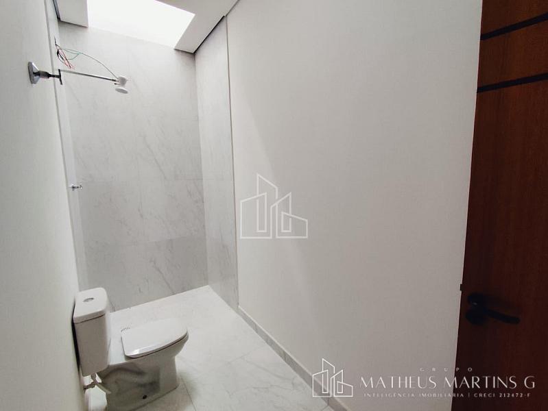 Casa à venda no bairro Vila Martins — foto 12