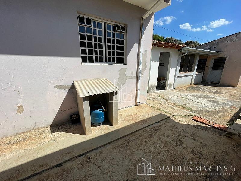 Excelente oportunidade de dois imóveis em 1 terreno no centro de Salto/Sp! — foto 3