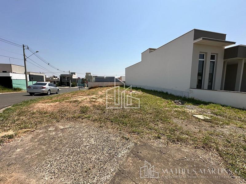 TERRENO A VENDA NO CONDOMÍNIO GUARUJÁ — foto 4