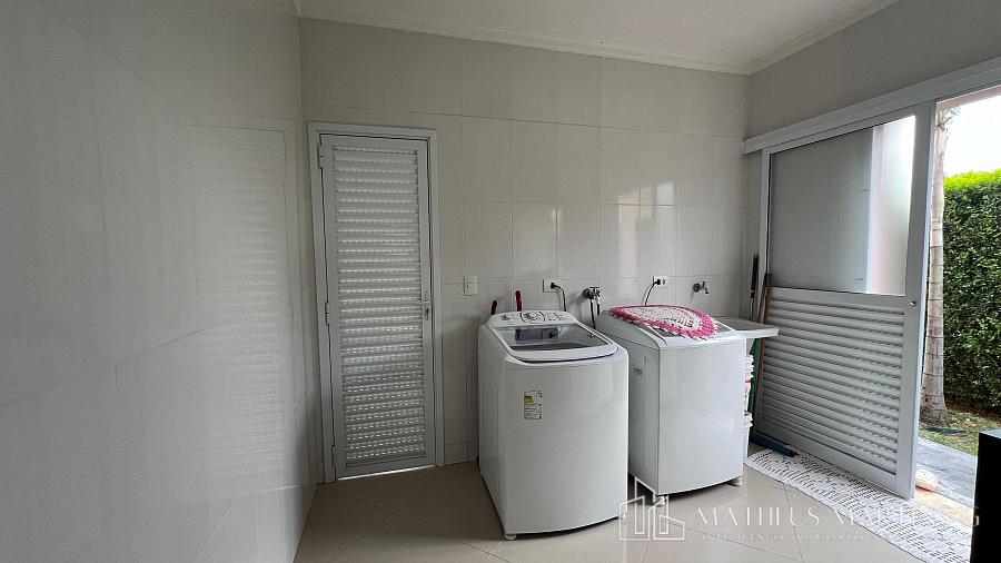 Casa de condomínio sobrado para aluguel e venda tem 598 metros quadrados com 3 quartos — foto 24