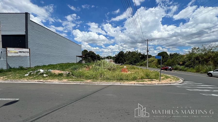 Belíssimo Terreno de esquina Plano no bairro Vila Martins!! — foto 8