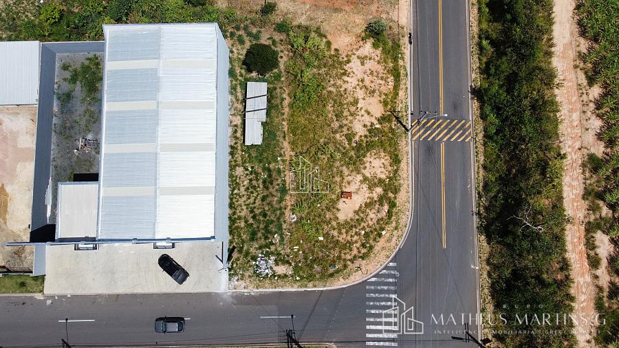 Belíssimo Terreno de esquina Plano no bairro Vila Martins!! — foto 5