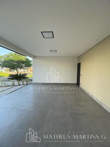 Casa impecável, com fachada moderna e imponente, e um lindo acabamento de luxo! — foto 12