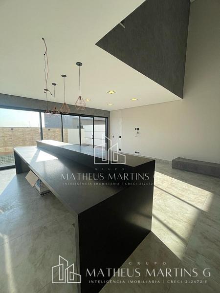 Casa impecável, com fachada moderna e imponente, e um lindo acabamento de luxo! — foto 5