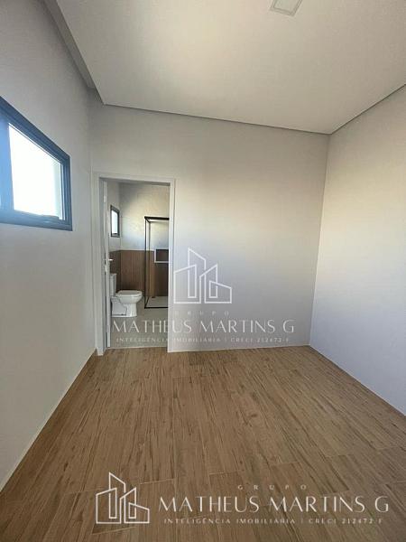 Casa impecável, com fachada moderna e imponente, e um lindo acabamento de luxo! — foto 8