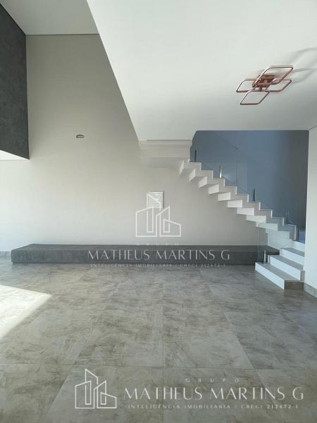 Casa impecável, com fachada moderna e imponente, e um lindo acabamento de luxo! — foto 20