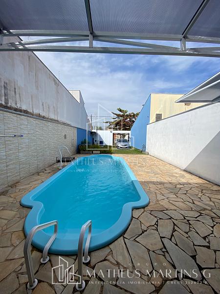 Linda edícula pronta com piscina e churrasqueira — foto 4