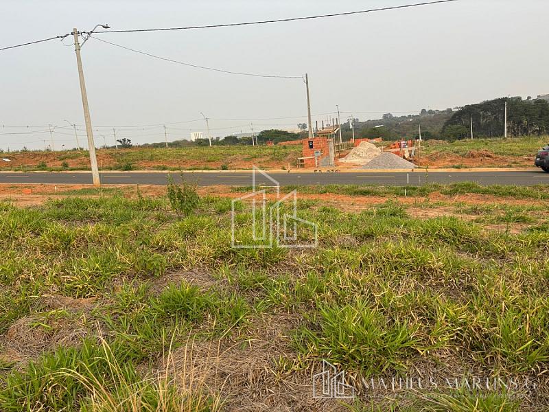 Terreno Espetacular à Venda: Crie o Seu Espaço! — foto 4