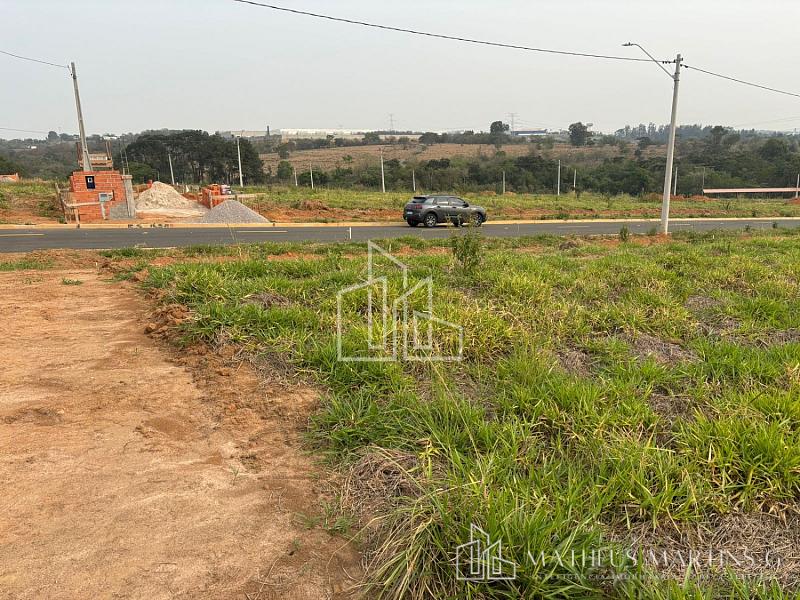 Terreno Espetacular à Venda: Crie o Seu Espaço! — foto 3