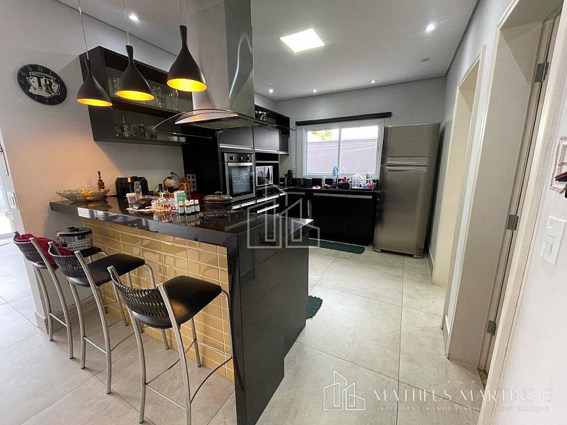 Viva o Sonho de Uma Vida Exclusiva em Condomínio Fechado — foto 13