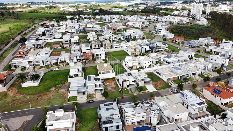 Viva o Sonho de Uma Vida Exclusiva em Condomínio Fechado — foto 48