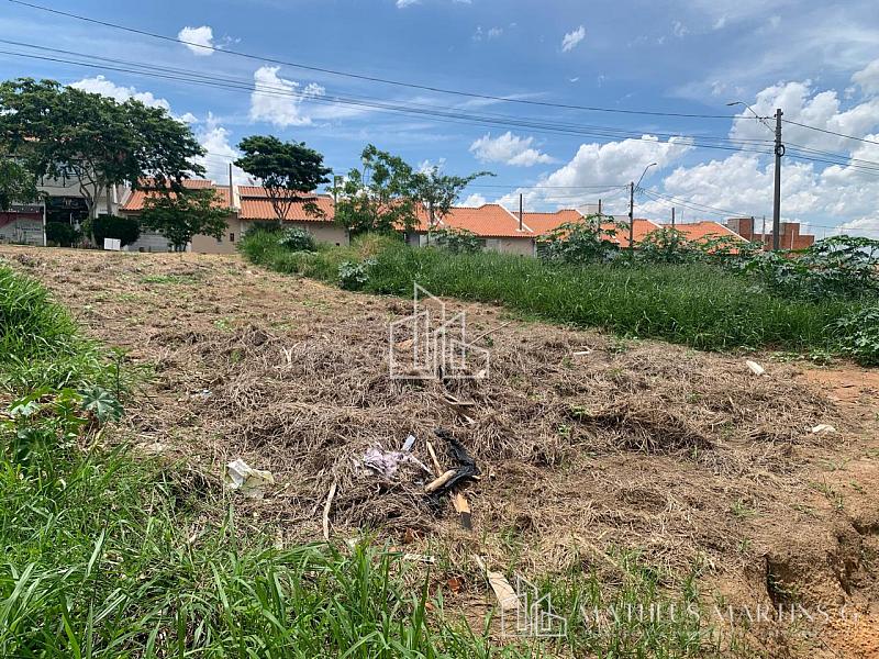 Terreno a venda no bairro Santa Marta III — foto 2