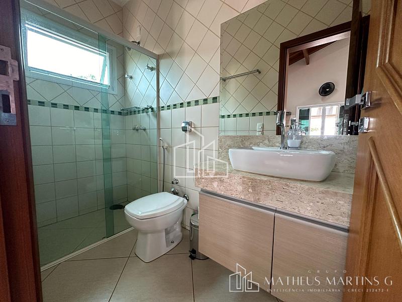 Conforto, Segurança e Privacidade: Casa em Condomínio Fechado à Venda — foto 24