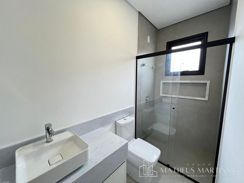 Conforto e Segurança para Sua Família: Casa à Venda em Condomínio Exclusivo — foto 23