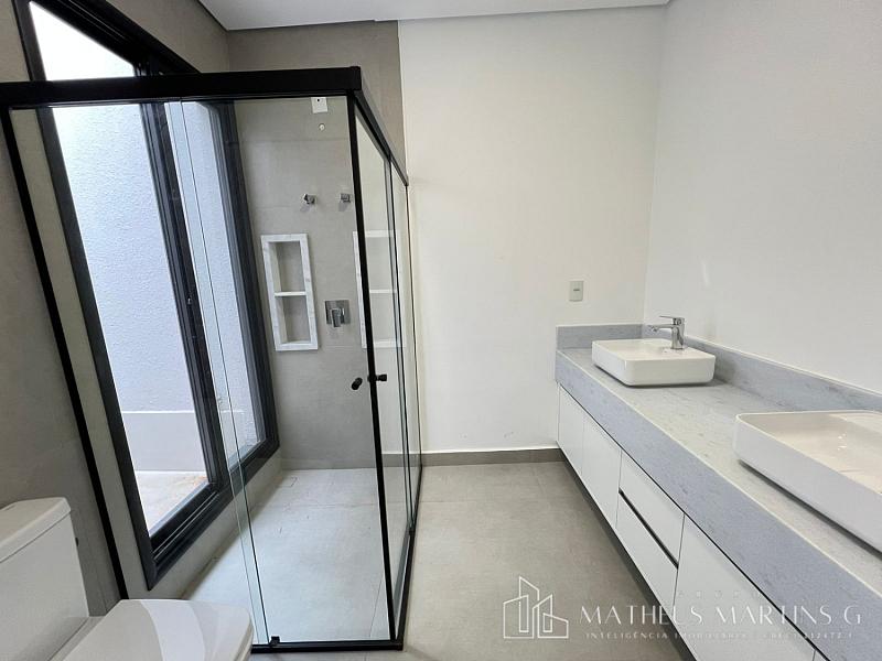 Conforto e Segurança para Sua Família: Casa à Venda em Condomínio Exclusivo — foto 19