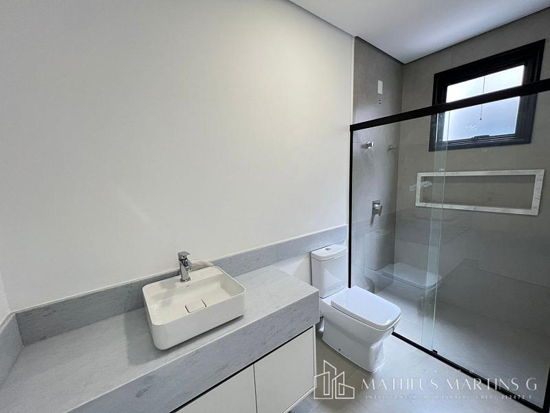 Conforto e Segurança para Sua Família: Casa à Venda em Condomínio Exclusivo — foto 21