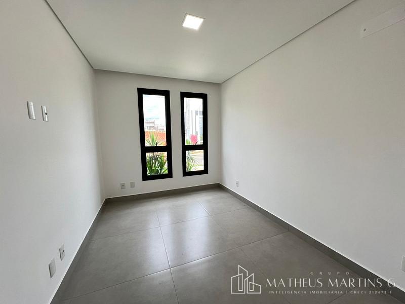 Conforto e Segurança para Sua Família: Casa à Venda em Condomínio Exclusivo — foto 16