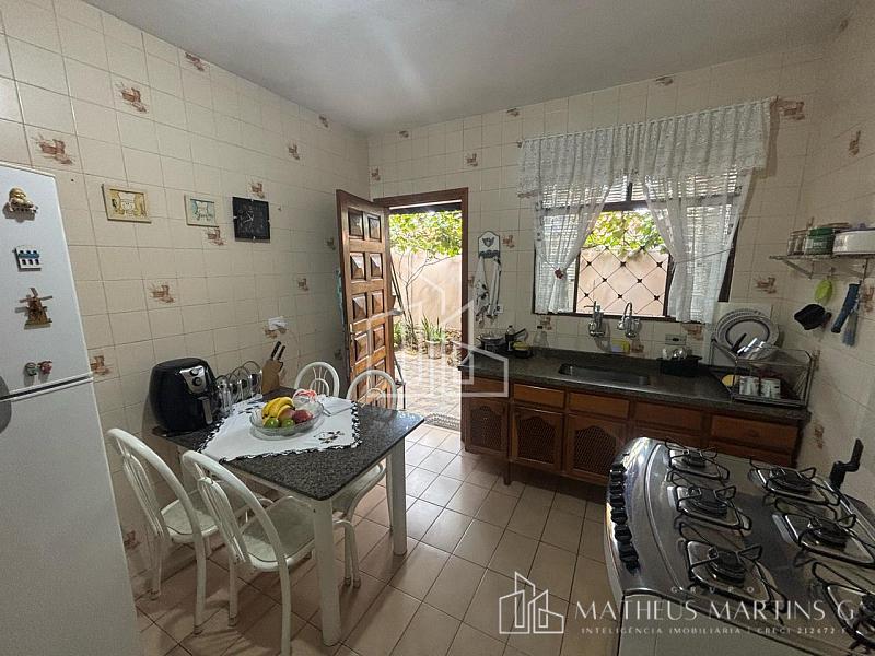 Linda casa a venda no Centro! — foto 9