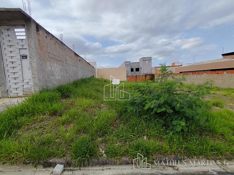 Terreno a venda no bairro Vila Martins — foto 2