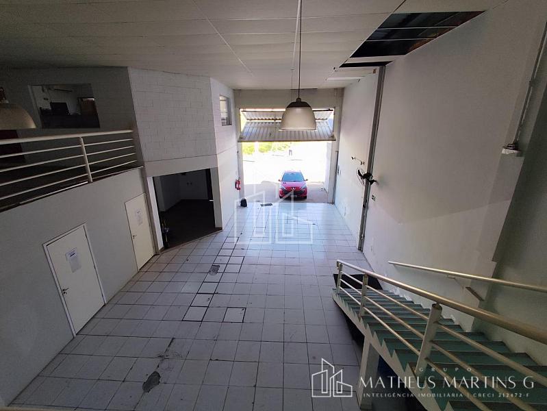 Excelente Galpão a venda no bairro Jardim Celani — foto 3